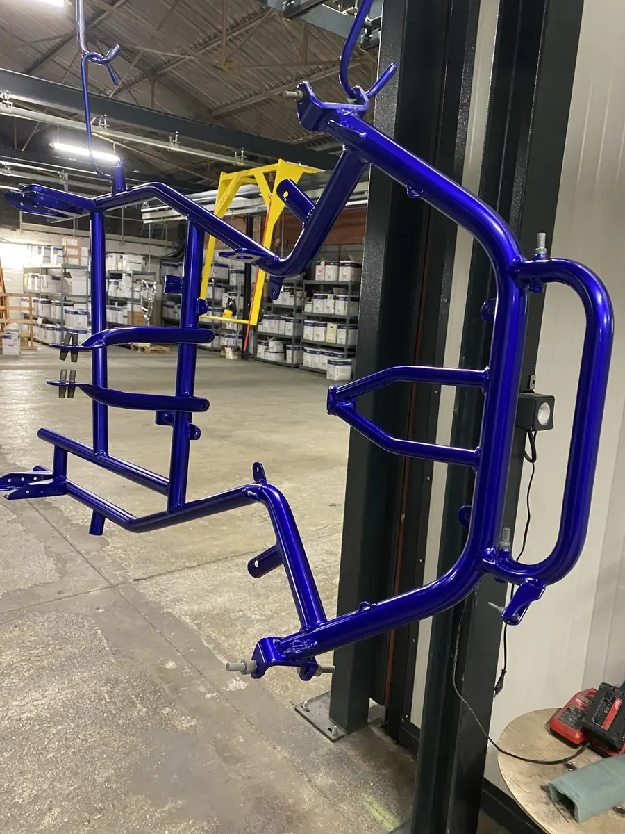 Châssis karting compétition bleu électrique